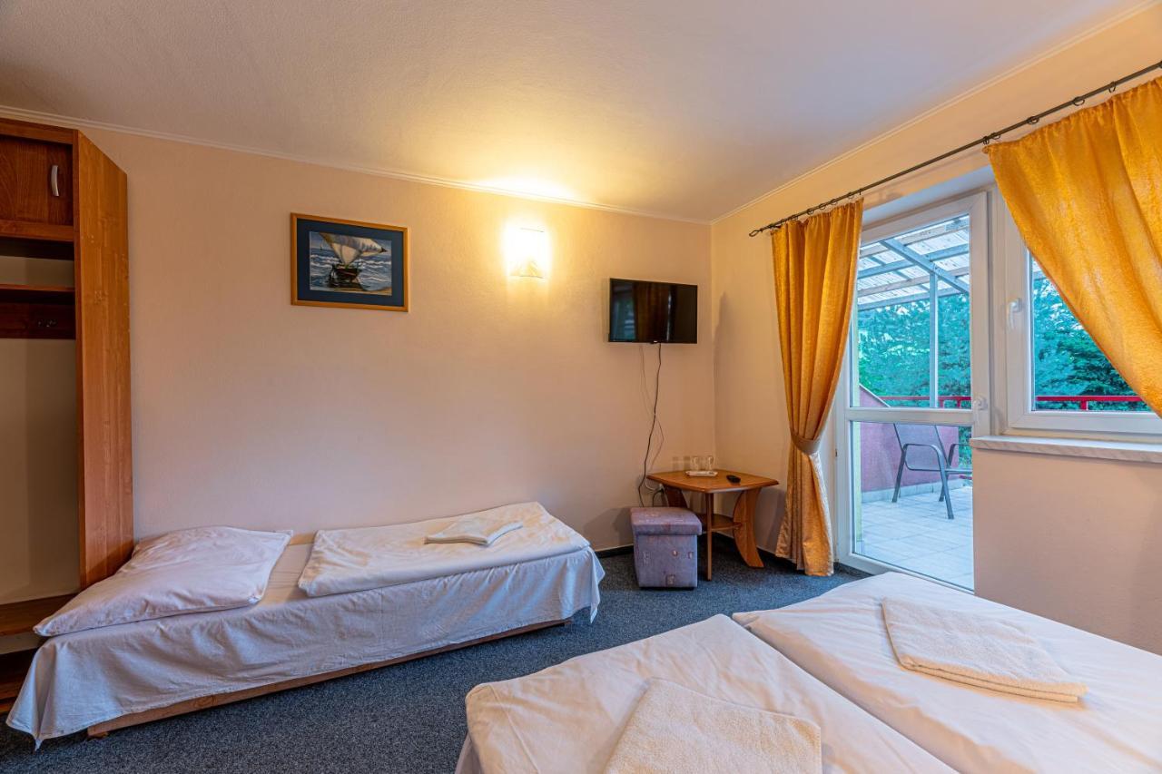 Hotel Penzion Adak à Párnica Chambre photo